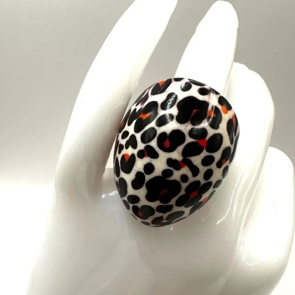 Black and orange leopard cocktail ring
